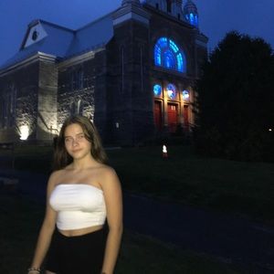 Meet your Posher, Florence